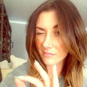 Meet your Posher, Ana